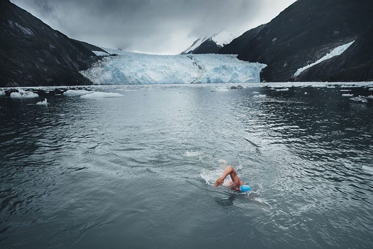 «Promotor de los océanos» realiza nueva odisea a nado en la Antártica