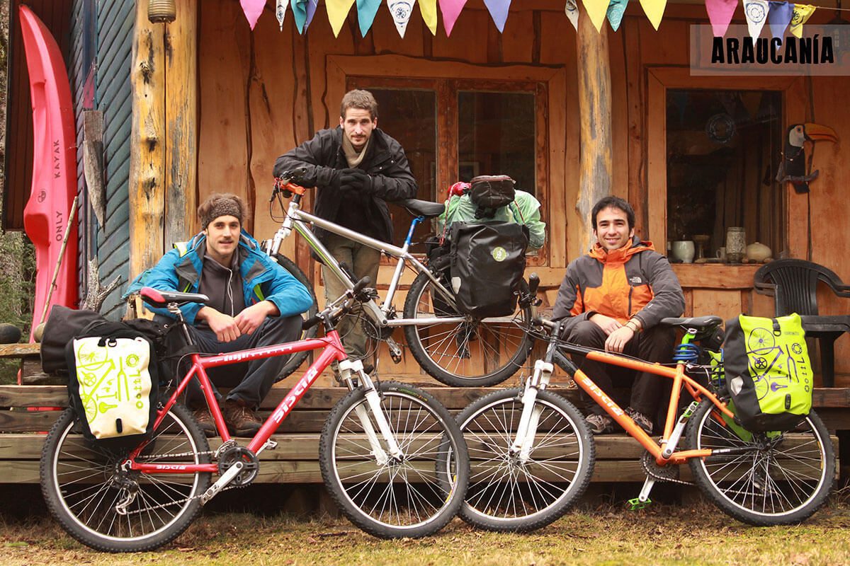 4 jóvenes se embarcan en una aventura recorriendo África a pedales