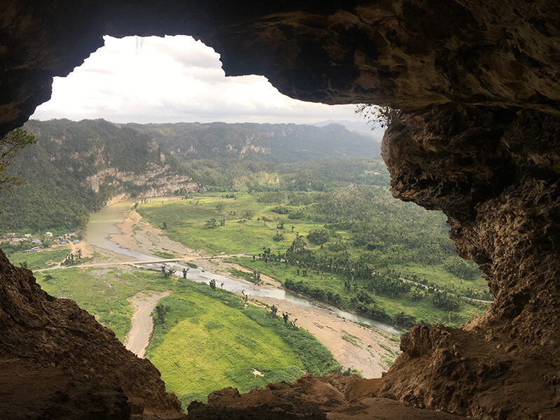 Vista de la Cueva Ventana hacia el río Grande ©Andrea Espinoza