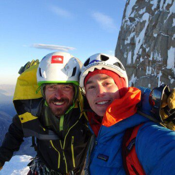 Montañistas chilenos realizan la primera conquista nacional de la cumbre de la Torre Egger