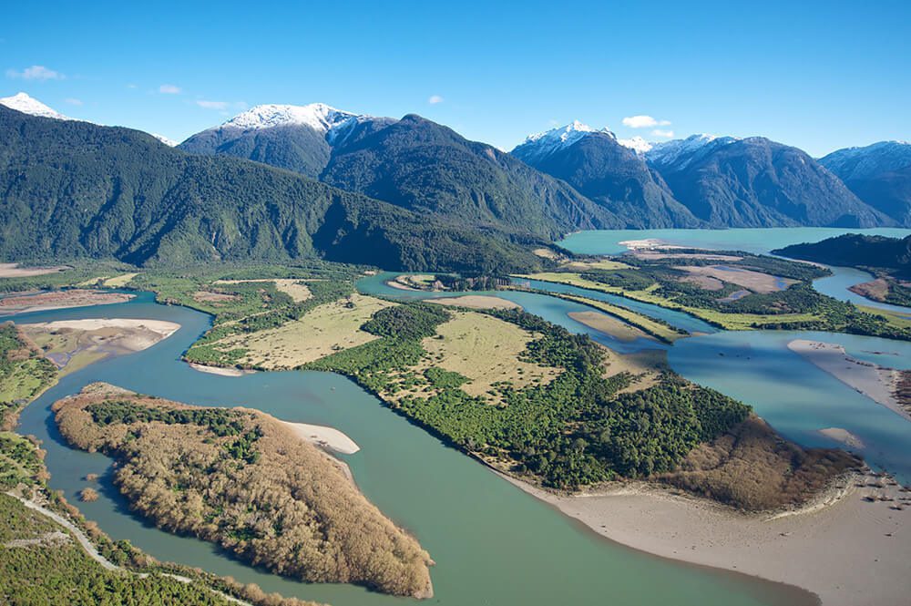 Organizaciones ambientales se unen para promover una ley de protección de ríos en Chile