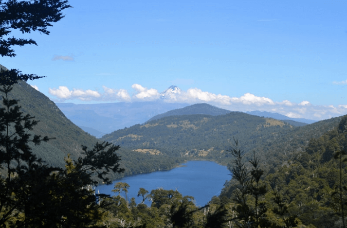 Vista desde el mirador al lago Tinquilco ©Romina Bevilacqua