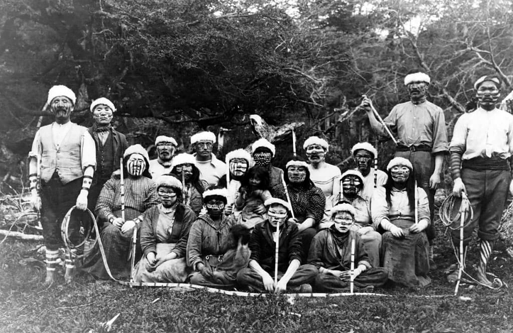 Tras 100 años regresan piezas históricas de la cultura yagán a Puerto Williams