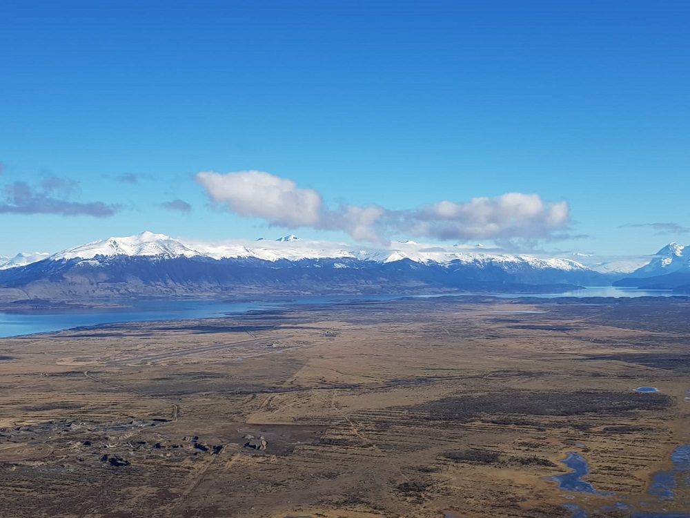 Mirador Cerro Dorotea: una vista hacia Chile y Argentina