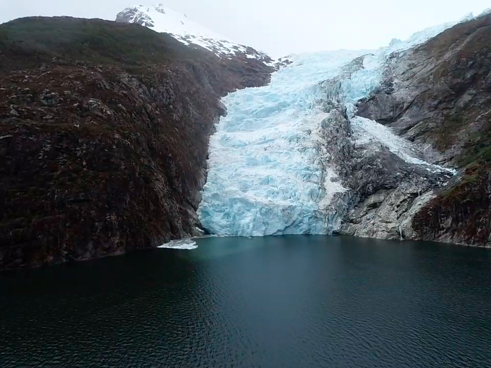Glaciar Conway desde el drone ©Rodrigo Gomez