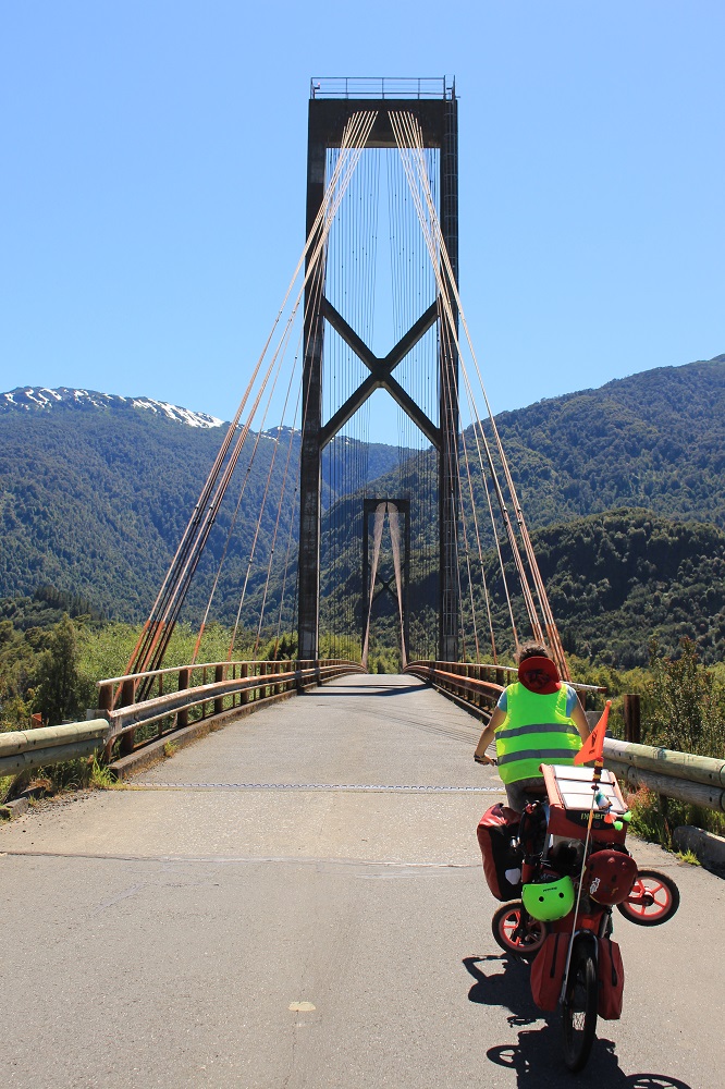 Aventura en bicicleta con hijos en Carretera Austral ©Nicolás Smith