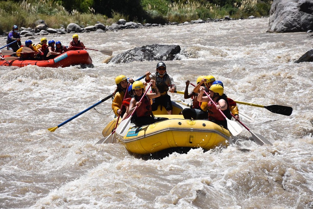 Rafting en Cajón del Maipo. Gentileza Sename