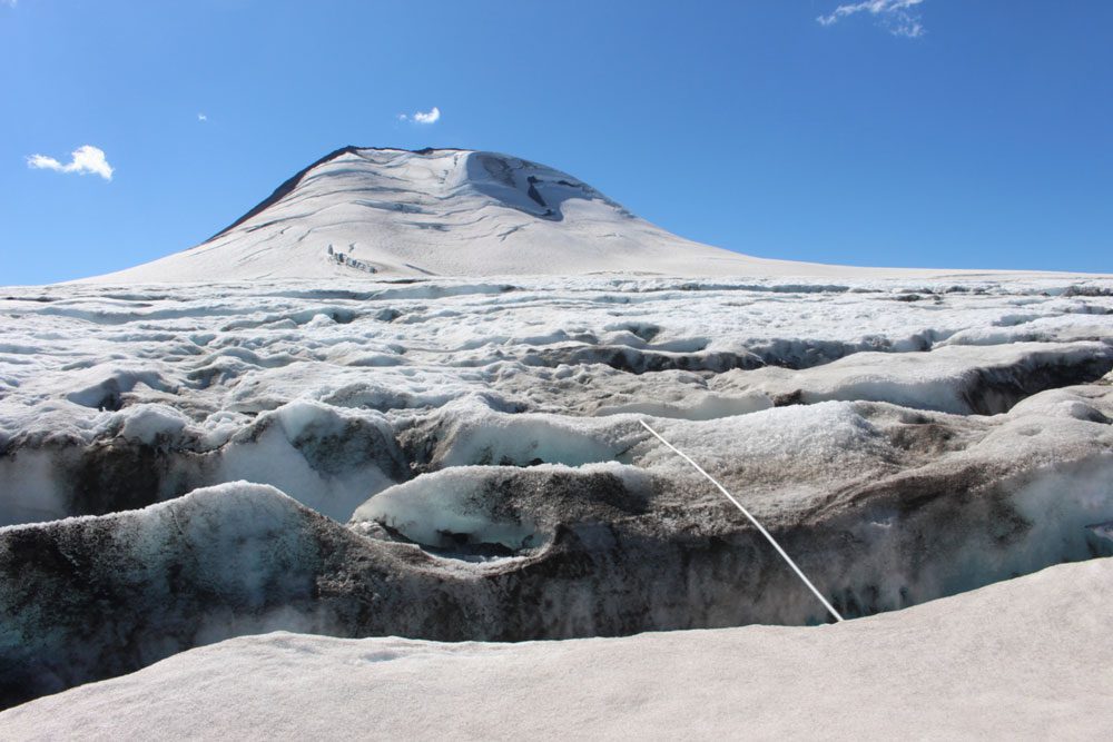 Monitoreos en el glaciar Mocho, Región de los Ríos: se estima que ha perdido un 45% de su superficie en 42 años