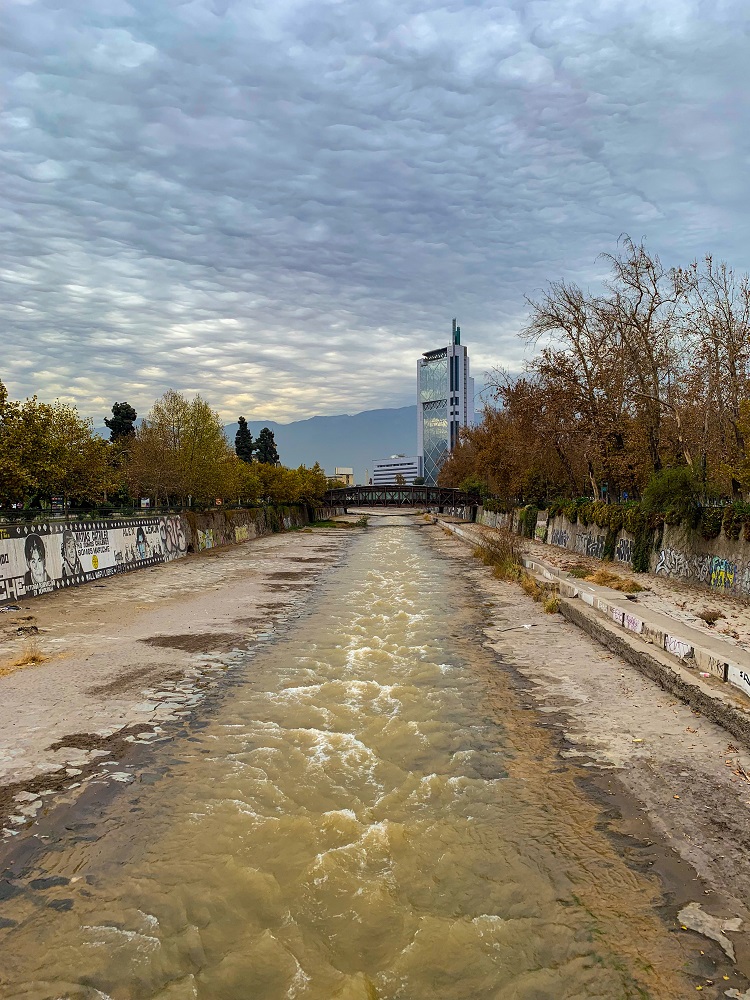 Río Mapocho. Karl Vienna / Wikimedia Commons