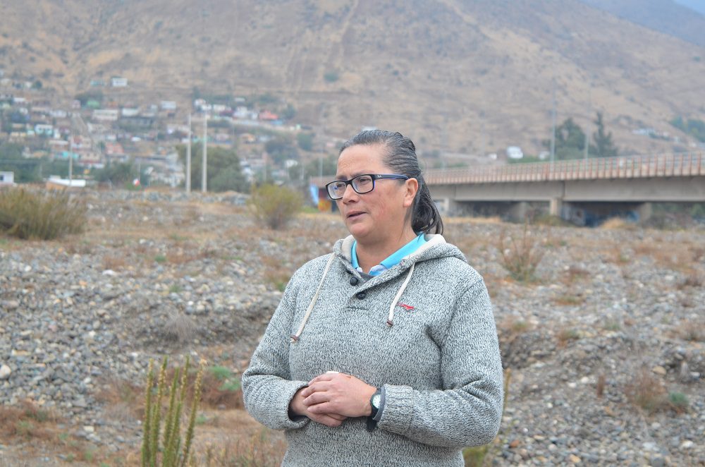 “Te vamos a matar, déjate de ‘hueviar’ por el agua” | Entrevista a Verónica Vilches, defensora del agua en Chile