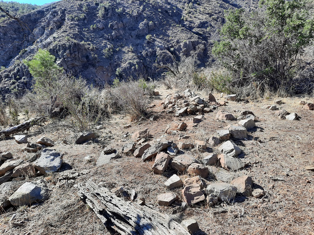 Vista de la excavación “R3”, que a duras penas se puede reconocer ©Rodrigo Herrera-Rubio / Andesjournal