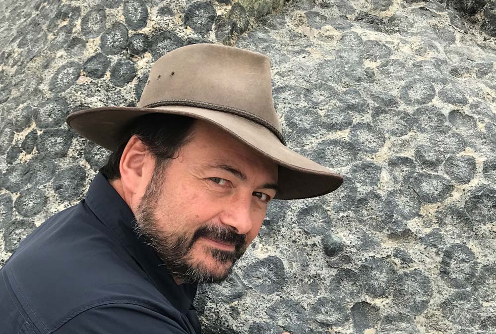 Claudio Latorre, el paleoecólogo chileno que recibió un premio internacional por su trabajo en el desierto de Atacama