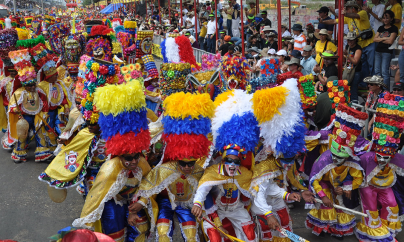 Lo mejor de los Carnavales en Latinoamérica: Colorido, baile y despliegue de riqueza cultural
