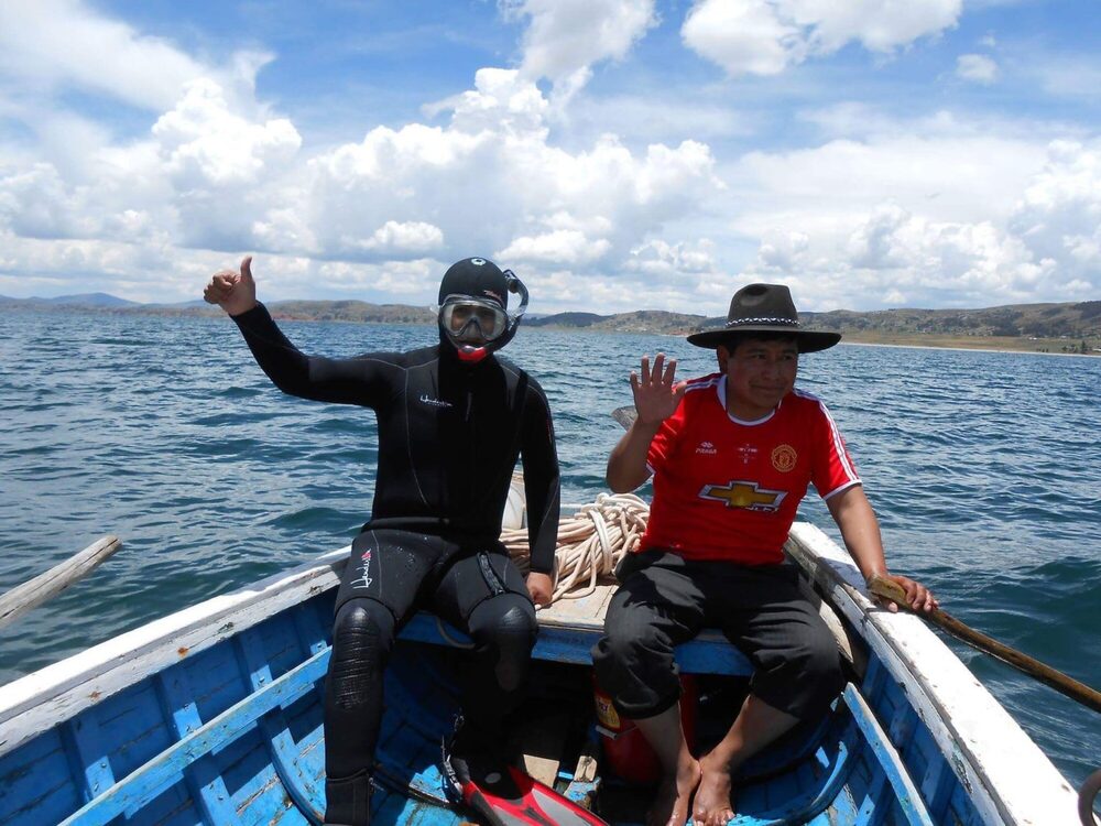 Jhazel Quispe durante la primera exploración subacuática en la comunidad de Perka Norte ©Natural Way