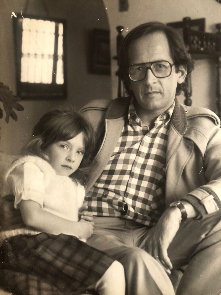 Luis Alberto Ganderats junto a su hija Isidora.