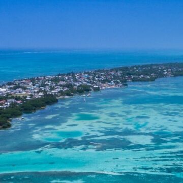 Belice: el desafío de proteger un atolón y gestionar la pesca tradicional