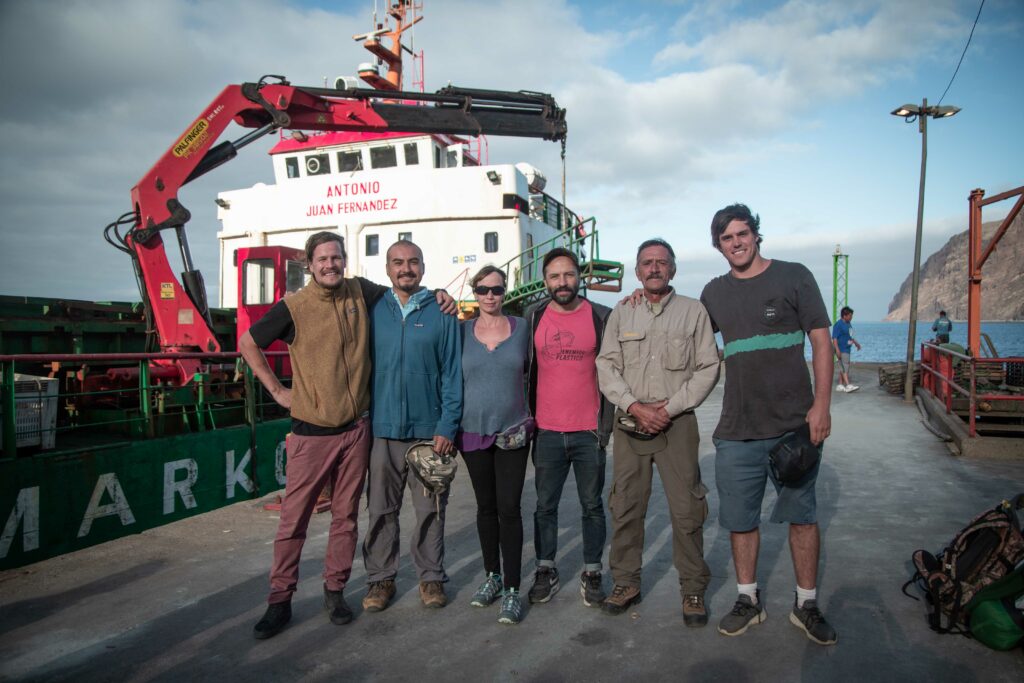 Miembros de la expedición Lukas, Felipe, Laura, Erick, Ramón y Tomás. Foto: Fundación Endémica.