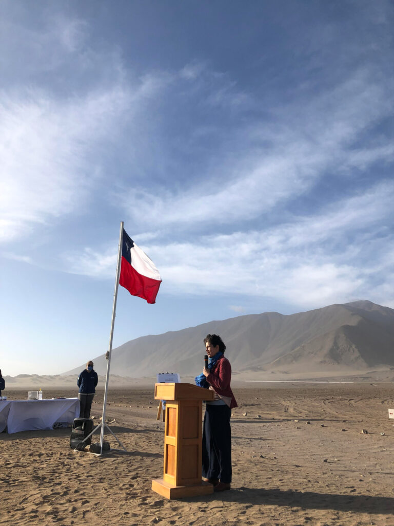 Maisa Rojas en el Desierto de Atacama. Foto de José Miguel Jaque.