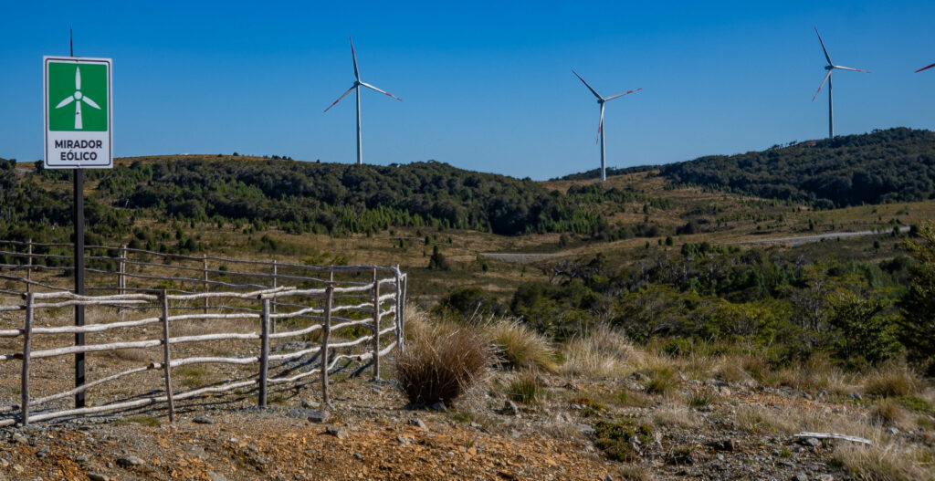 Parque eólico en Chiloé. Foto: ©José Aguilera