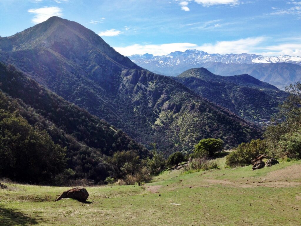 Manquehue desde cerro El Carbón. Créditos Andeshandbook