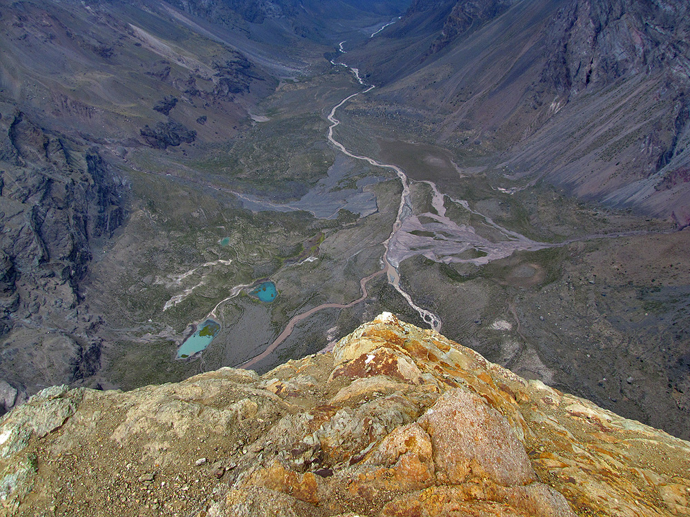 Vista desde la cumbre Loma Rabona. Foto: Álvaro Vivanco/Andeshandbook