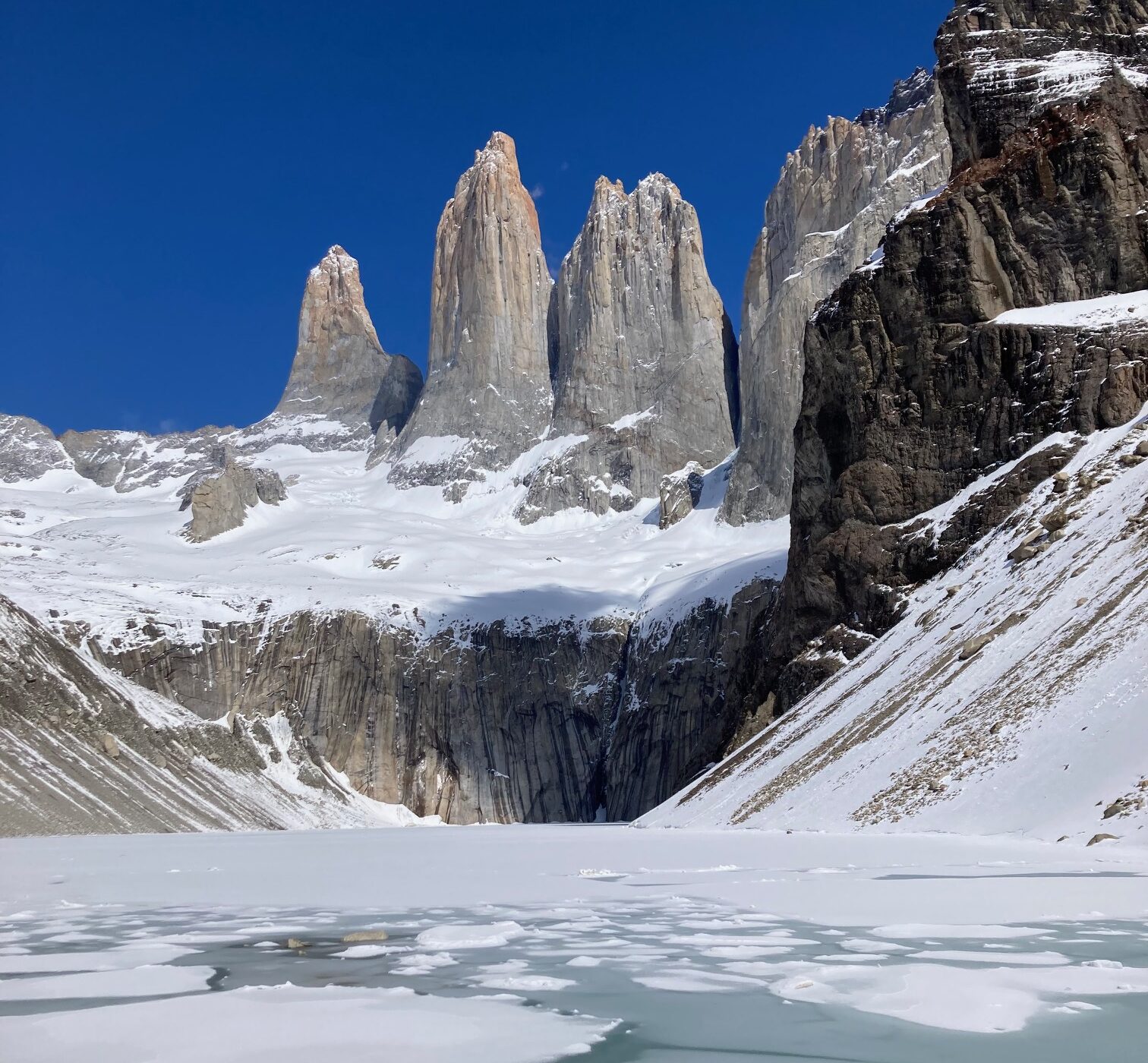 Rutas de nieve y fotografía: cuatro destinos para disfrutar el invierno en Chile y cómo equiparte para capturarlos