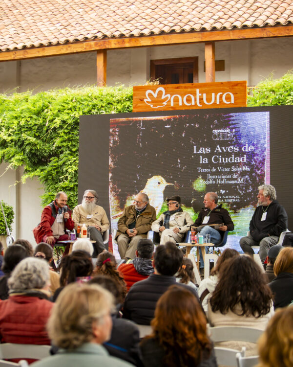 Reunión inédita con el equipo fundador de la revista Expedición a Chile a 48 años de su lanzamiento