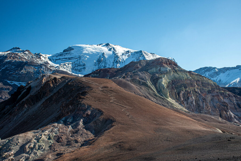 Cumbres de Chile: Valle del Mapocho. Créditos: Francisco Boetsch