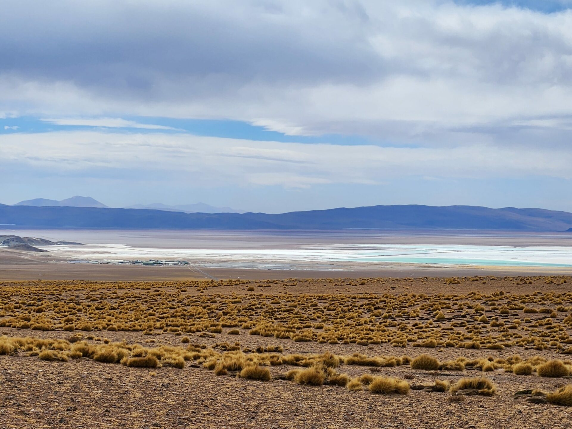 Litio en el Salar del Hombre Muerto: viaje a un sitio remoto donde vivir es un desafío diario