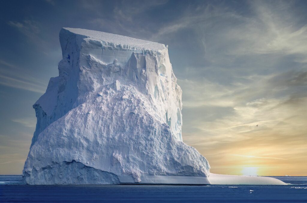 antartica-iceberg
