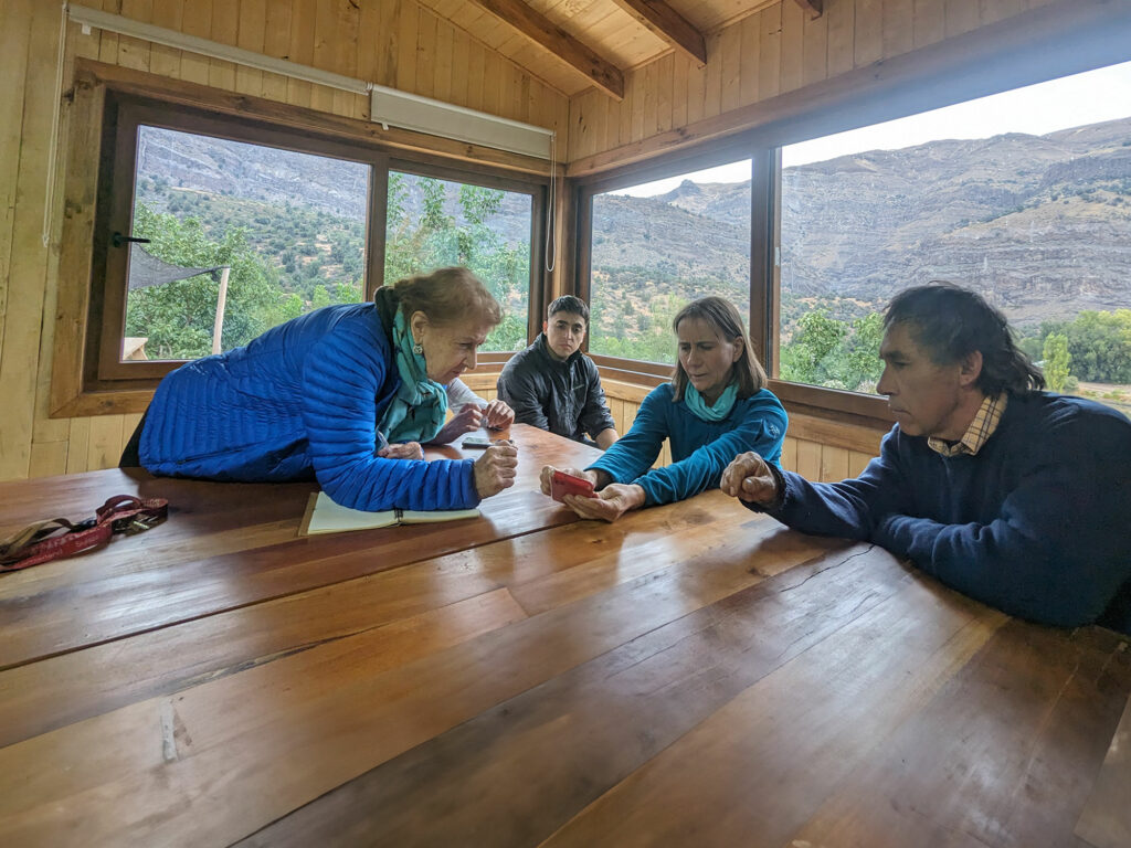 Proyecto "Puesta en Valor e Involucramiento de la Comunidad Local y de la Academia en la Conservación de la Biodiversidad del Santuario Lagunillas, en San José De Maipo”. Crédito ONG Chile Sustentable