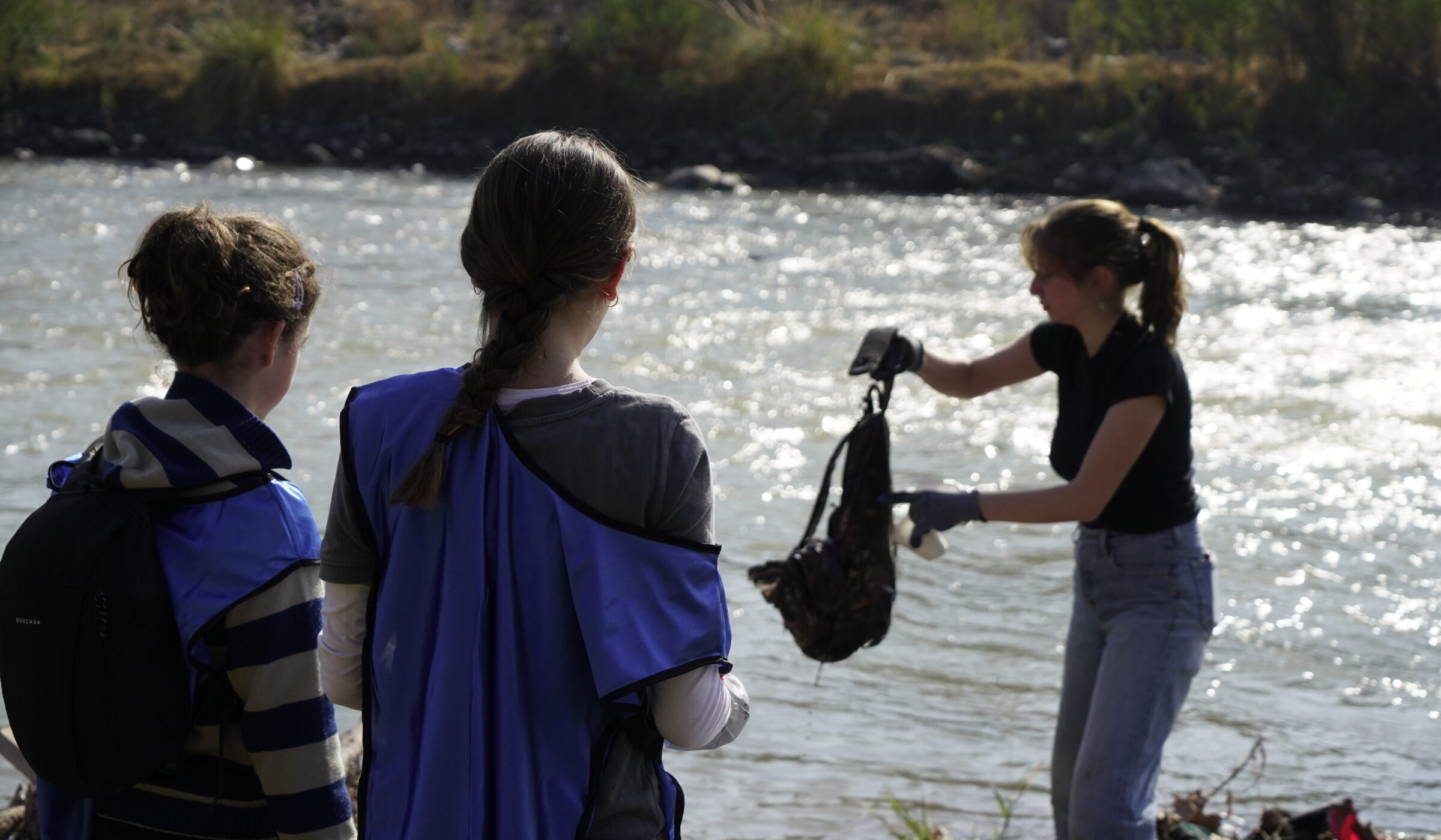 87 voluntarios se unieron a la campaña Desafío Ríos Limpios y recolectaron 2,3 toneladas de basura del río Mapocho