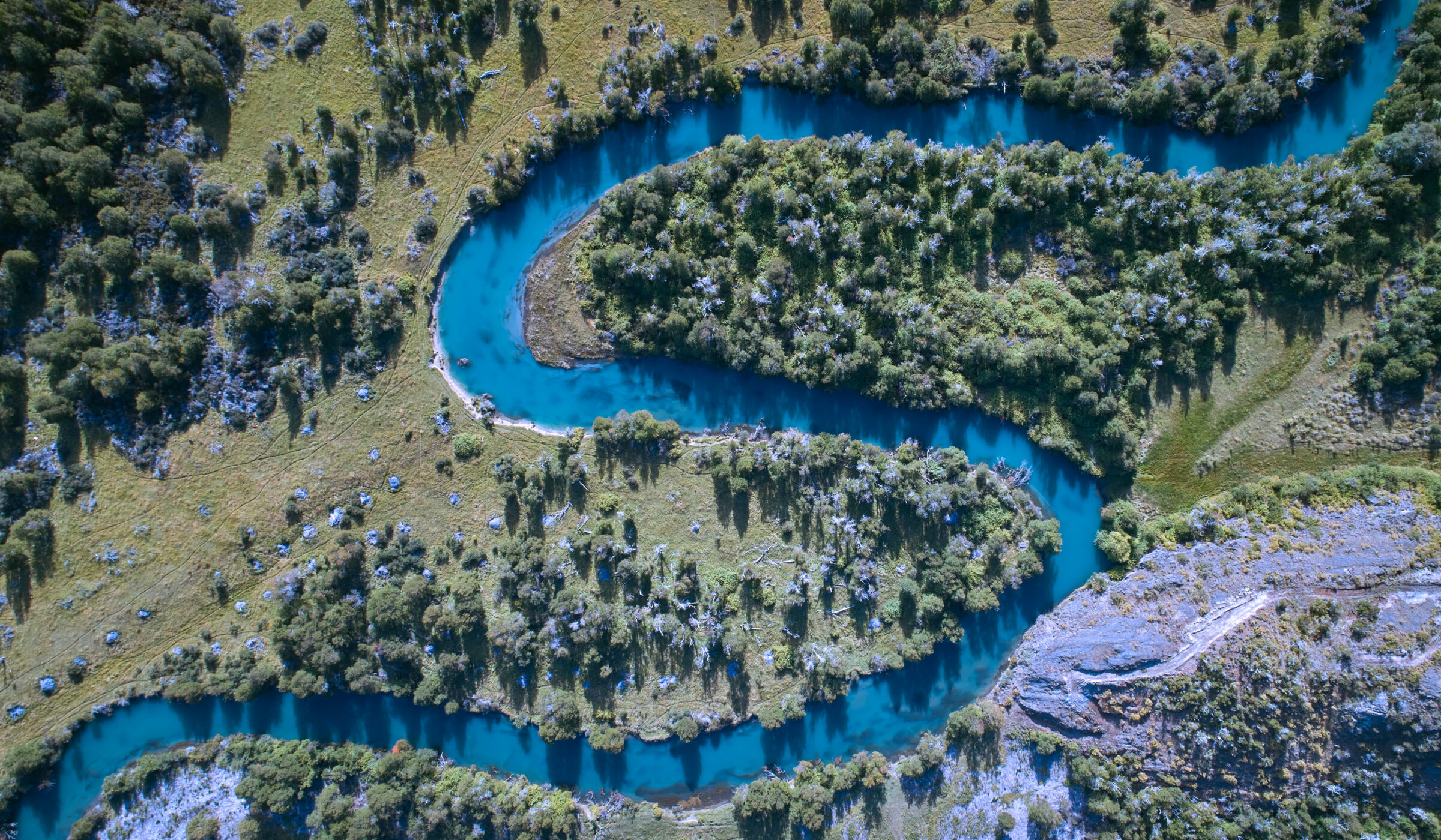 Obra “Un río tejido”