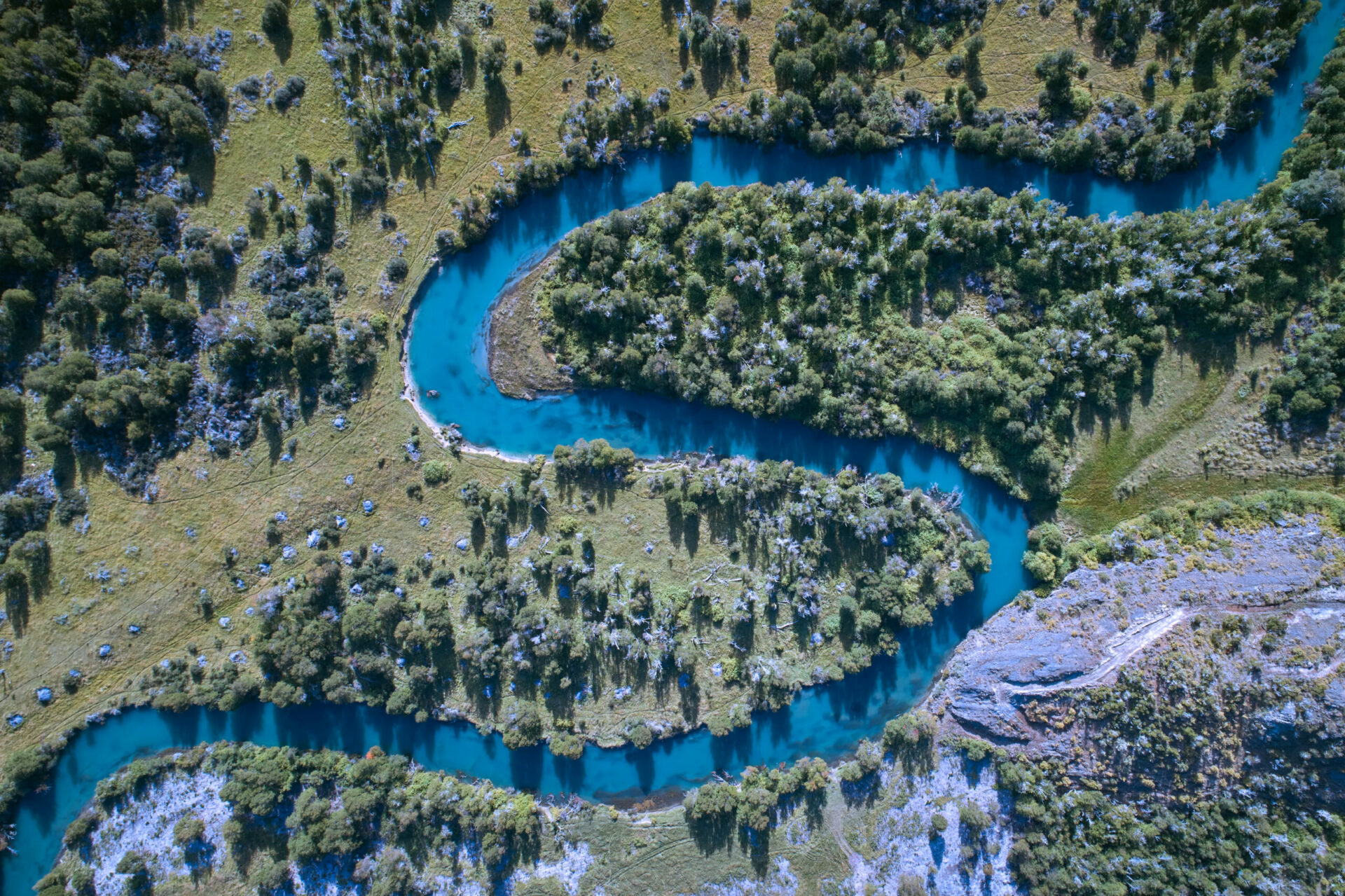 Obra “Un río tejido”