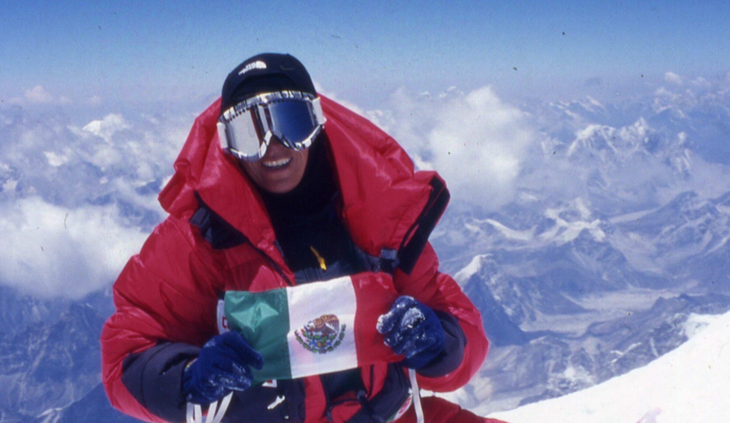 ENTREVISTA EXCLUSIVA: Elsa Ávila, a 25 años de ser la primera latinoamericana en subir el monte Everest: “La fusión con la montaña es lo que me alimenta”