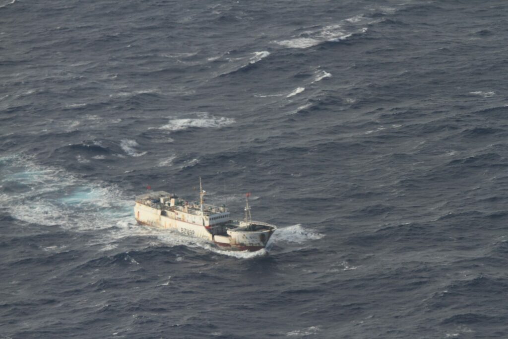 Embarcación Fiscalización Rapa Nui. Foto: Cortesía Sebastián Yankovic Pakarati