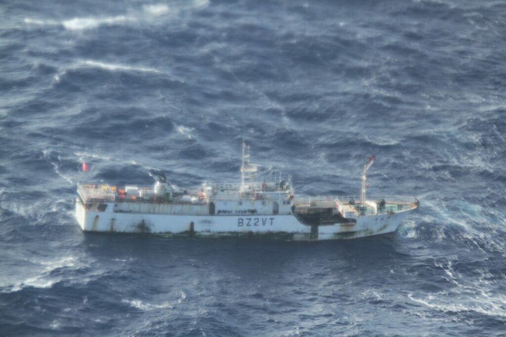 Embarcación Fiscalización Rapa Nui. Foto: Cortesía Sebastián Yankovic Pakarati