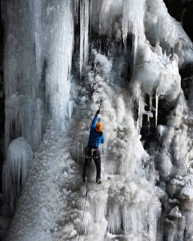 Escalada en hielo. Créditos: ©Alexis Rojas