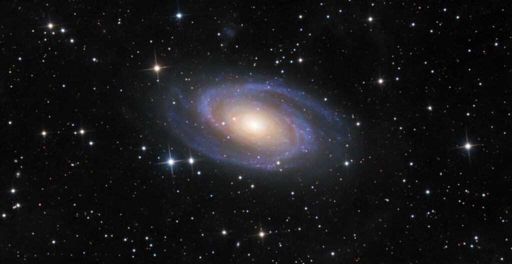 M81, una galaxia espiral de gran diseño. Créditos: Holden Aimar.