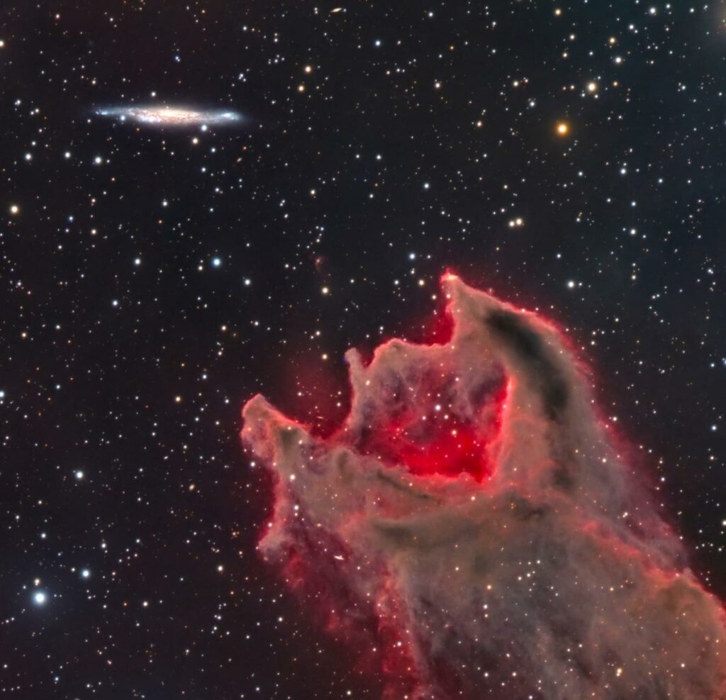 El Devorador de Galaxias. Créditos: Equipo ShaRA (Shared Remote Astrophotography).