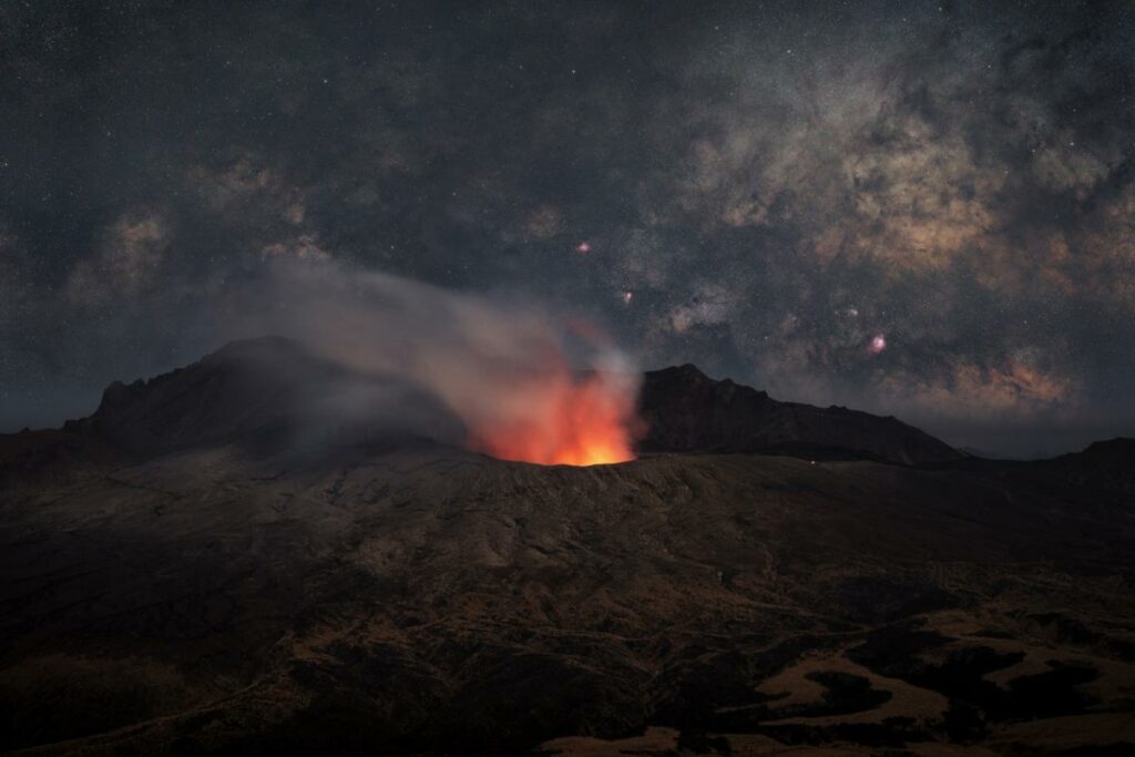 Espectáculo de la Tierra y la Vía Láctea. Créditos: Yoshiki Abe.