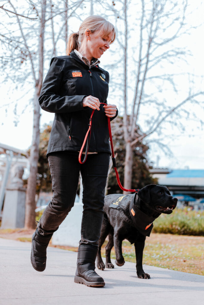 Terapia asistida con perros. Créditos: Bocalán.