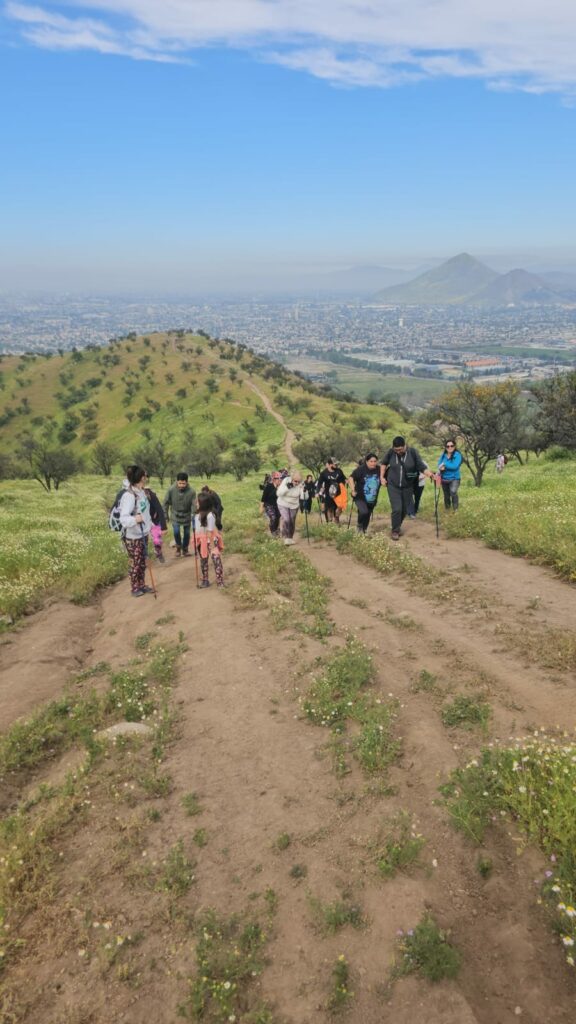 Ecosenderismo en Huechuraba en versiones anteriores. Créditos Fundación Cerros Isla