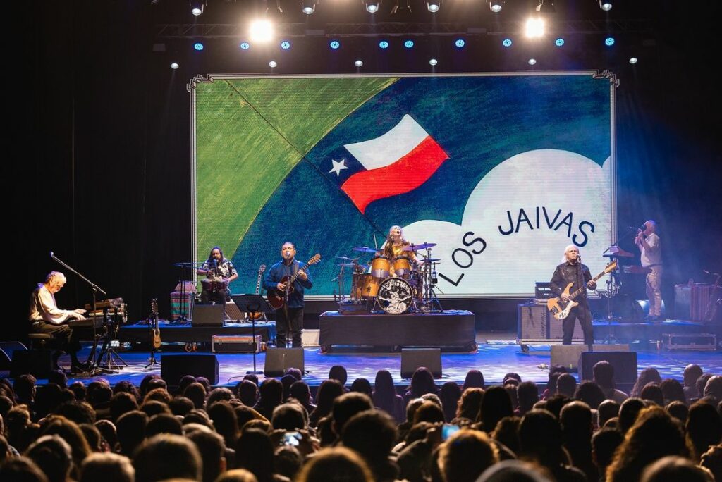 Banda Los Jaivas presentándose en concierto. Créditos: Los Jaivas.