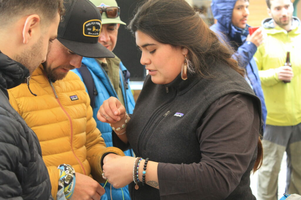 Actividad de nudos de pesca. créditos Tom Banda