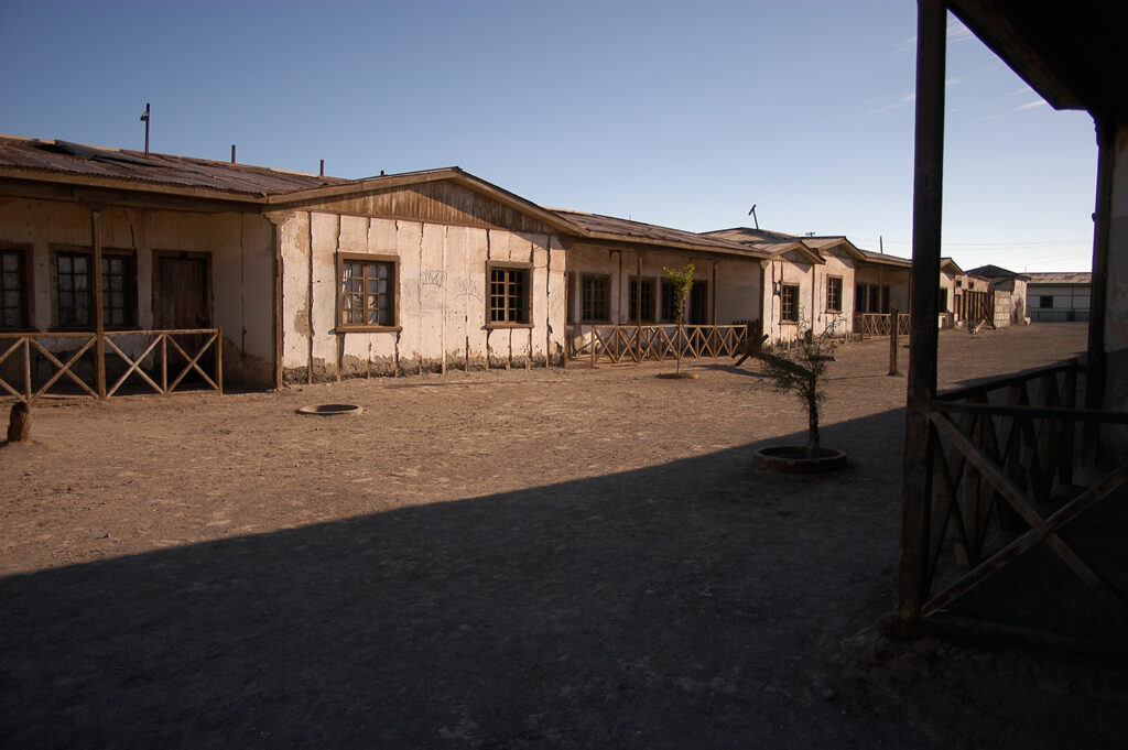 Oficina Humberstone, casas de empleados. Créditos: Colección Fotografía Museo Histórico Nacional.