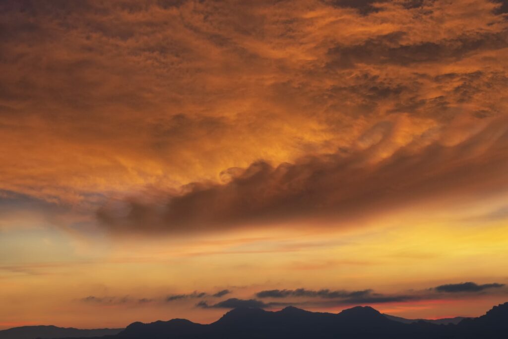 Nubes al atardecer. Créditos: Pixabay.