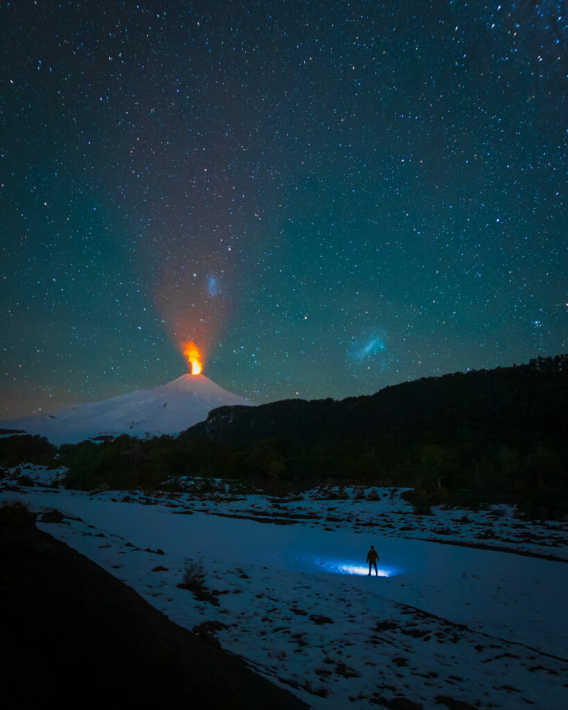 Volcán Villarrica en erupción. Créditos: Rolando Vidaurra