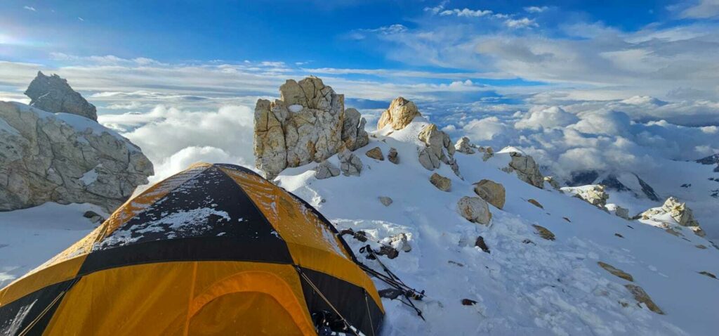 Campamento en cerro Aconcagua. Créditos: Alejandro Calvo y Julio Soto. 