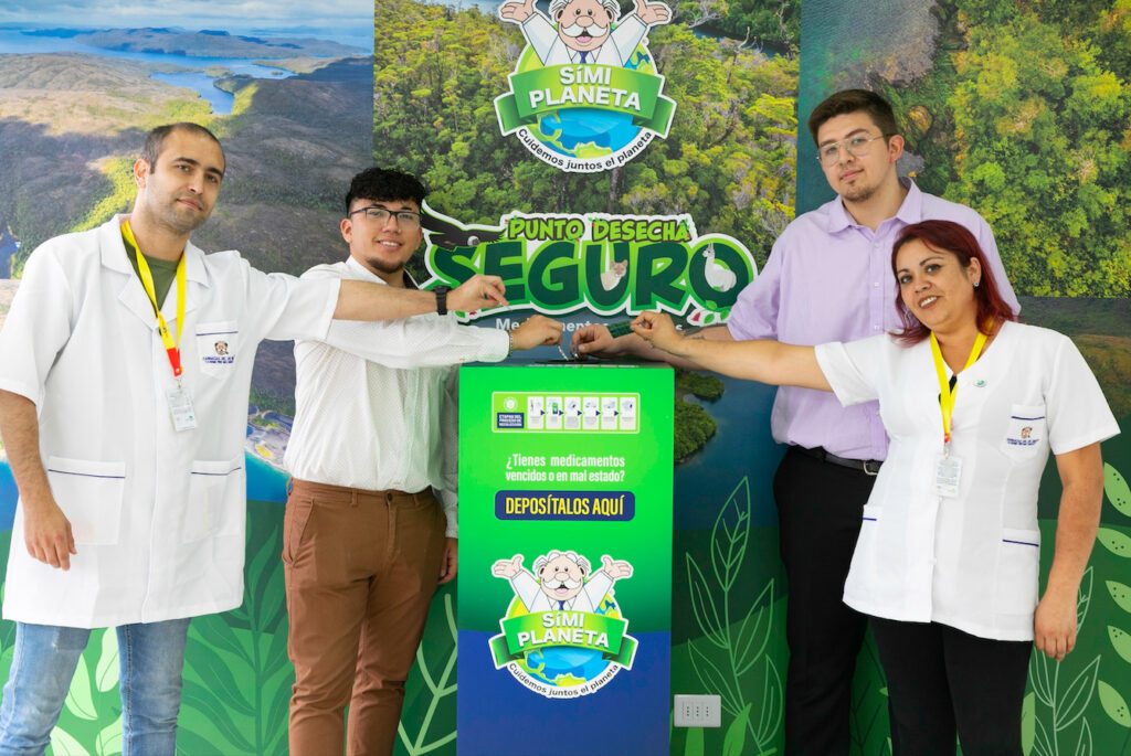 Punto Desecha Seguro. Créditos: Farmacias Dr. Simi